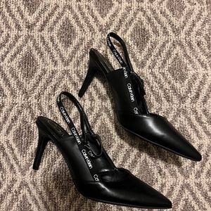 CALVIN KLEIN BLACK STRAP SHOE - Great Condition